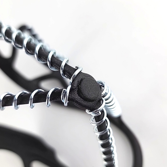 Yaktrax Unisex Walk Traction Cleats Snow Ice Grips Shoe Chains Black Size M - Picture 10 of 13